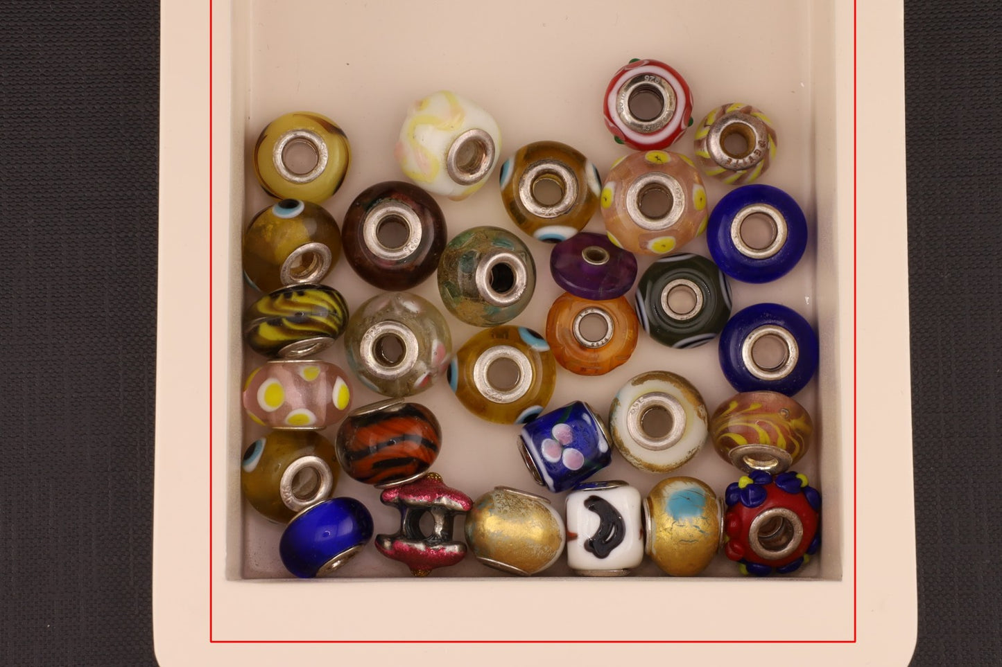 Konvolut Glasbeads - ca. 30 Stück