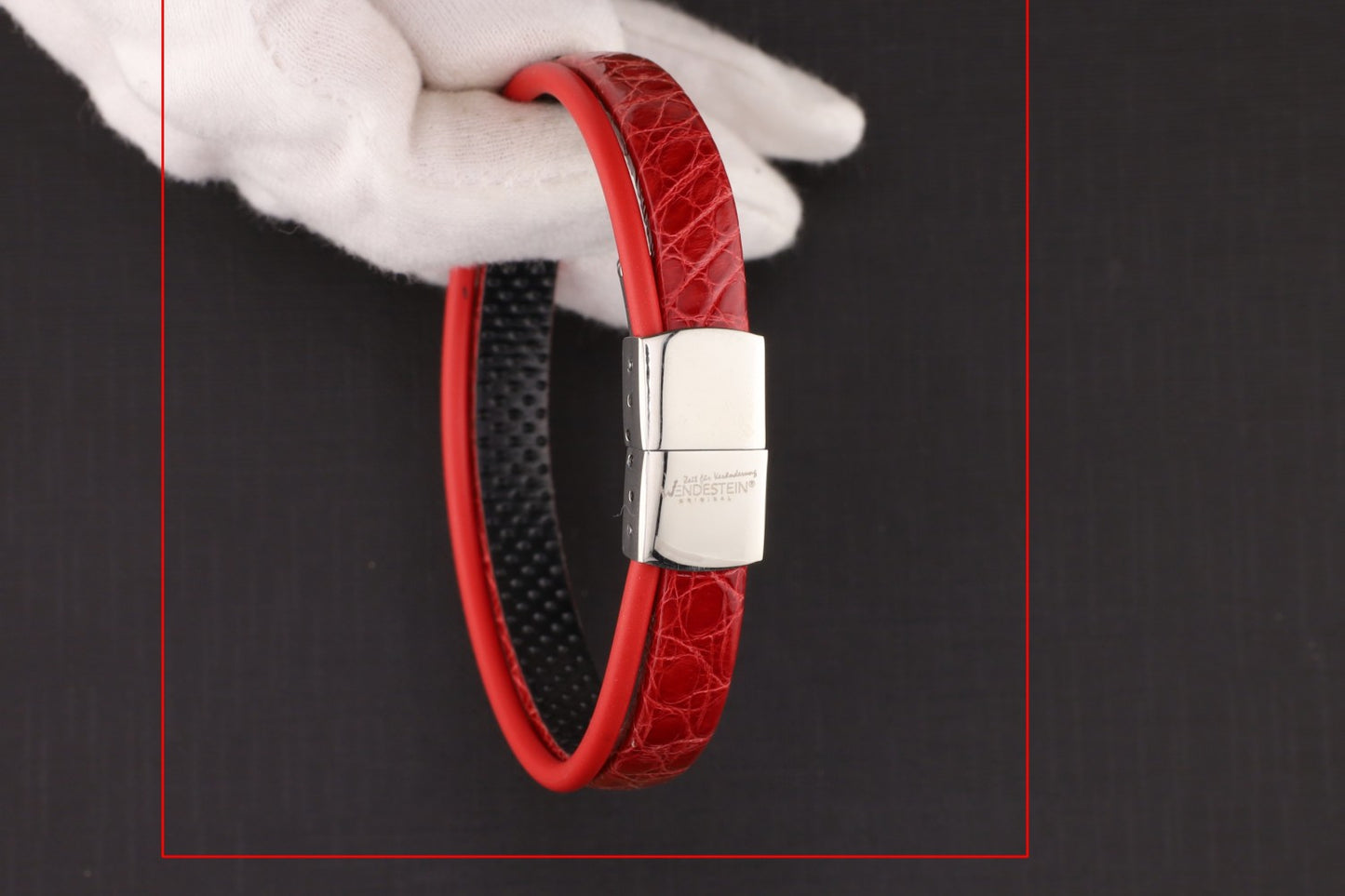 Armband Alligator Redheart