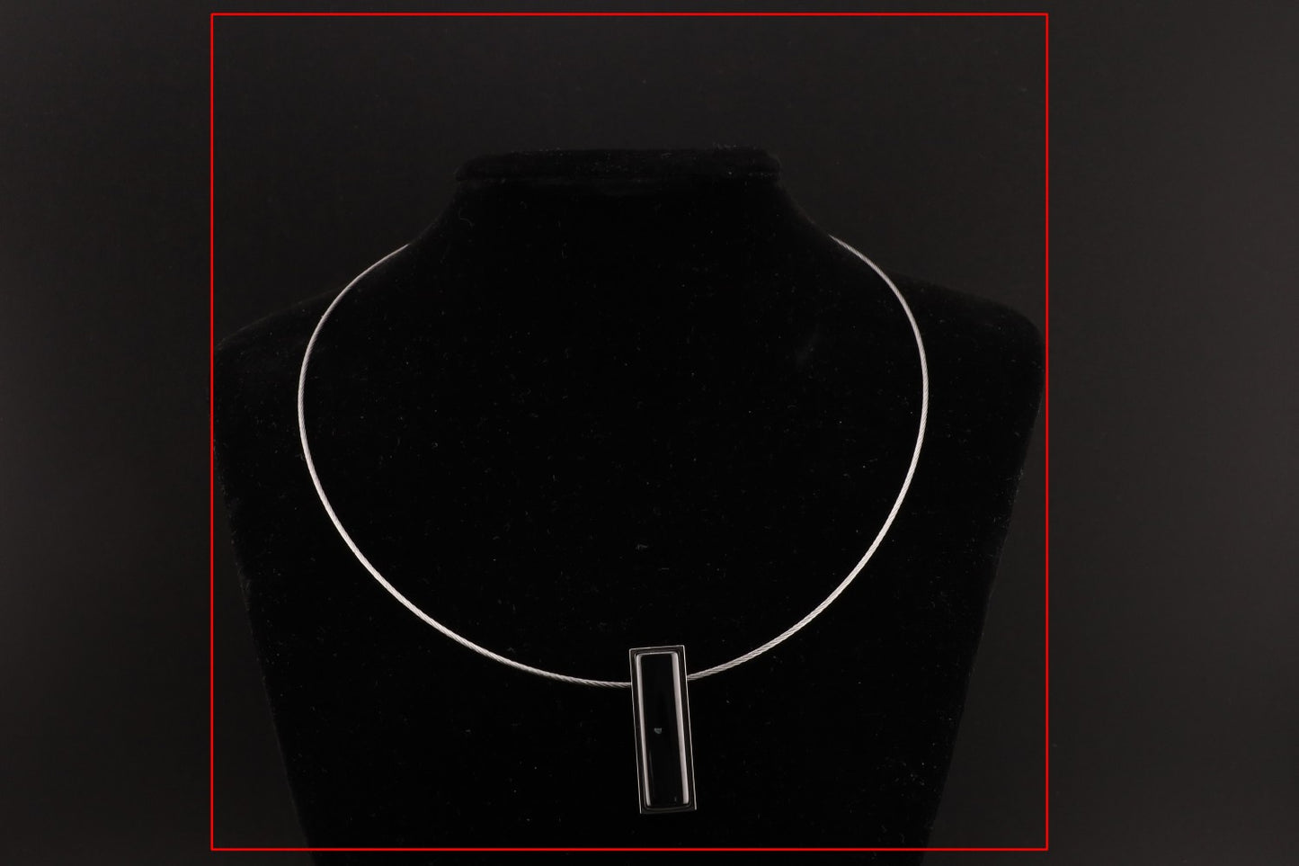 Halskette mit Keramikeinlage