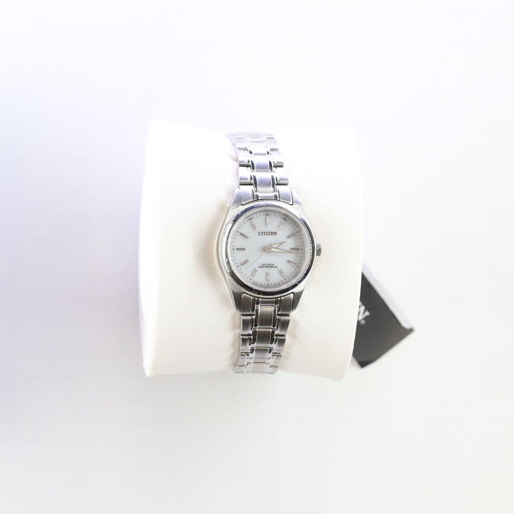 Citizen Citizen Eco-Drive Analog Quart