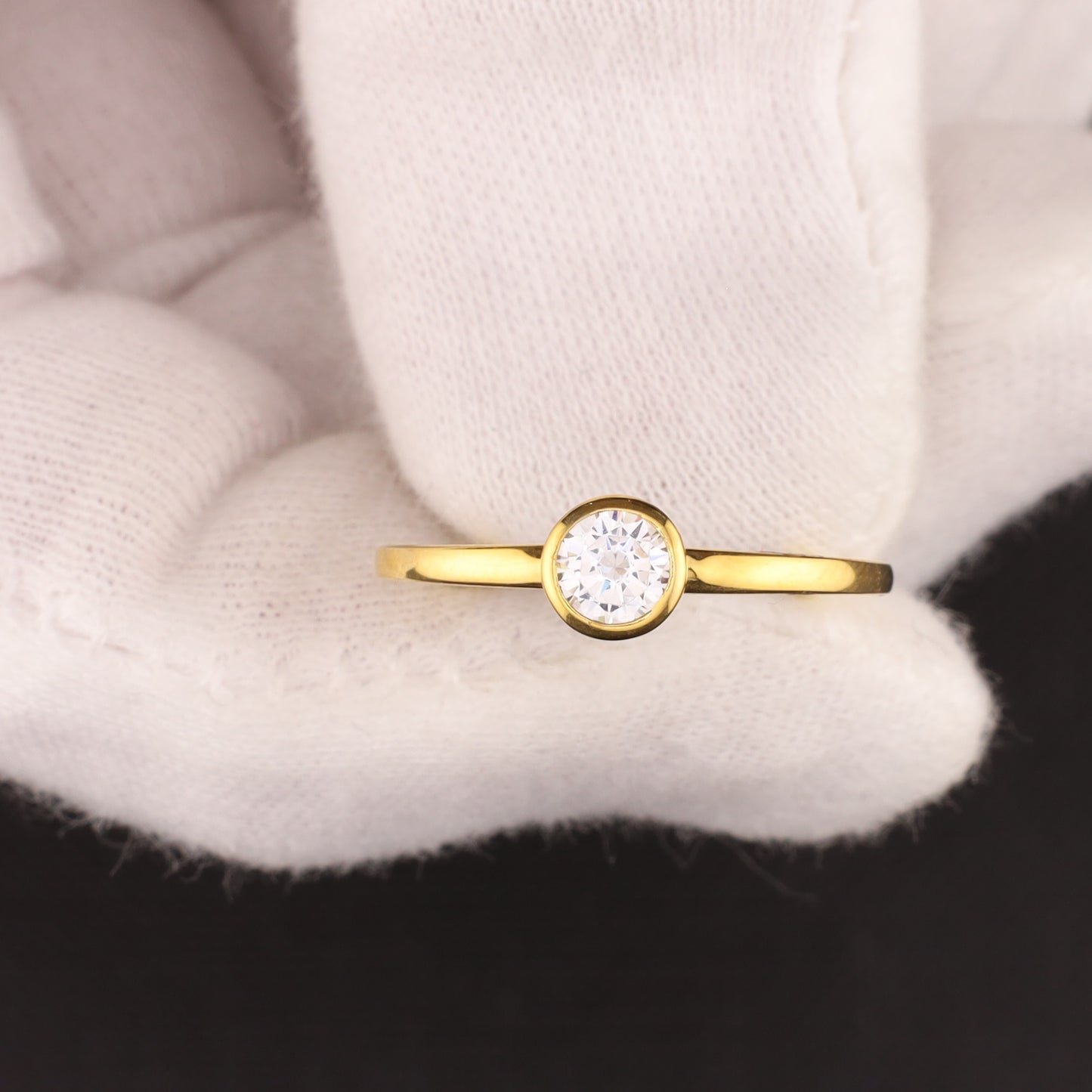 Ring Zirkonia  - Größe / Maß 56