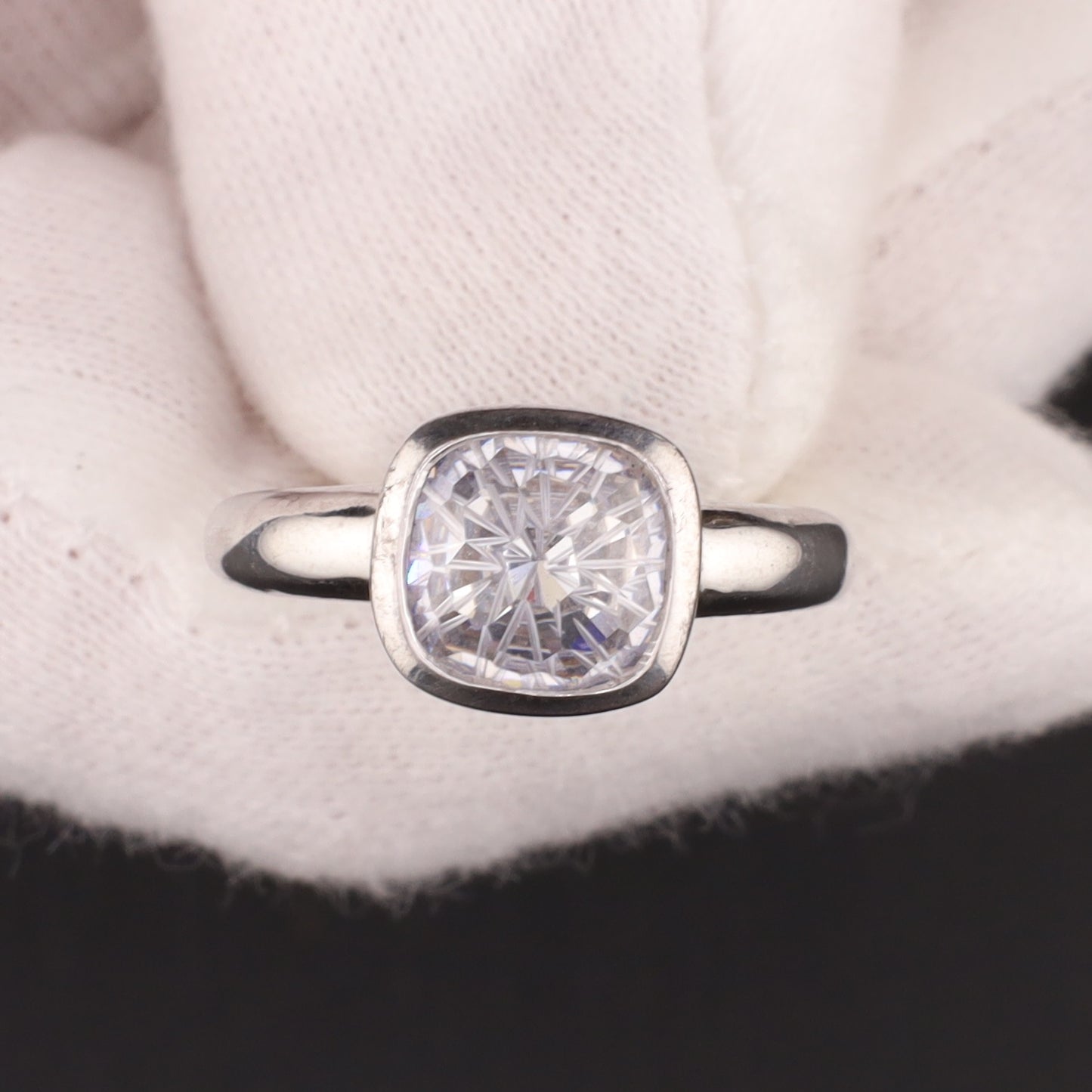 Ring Zirkonia  - Größe / Maß 54