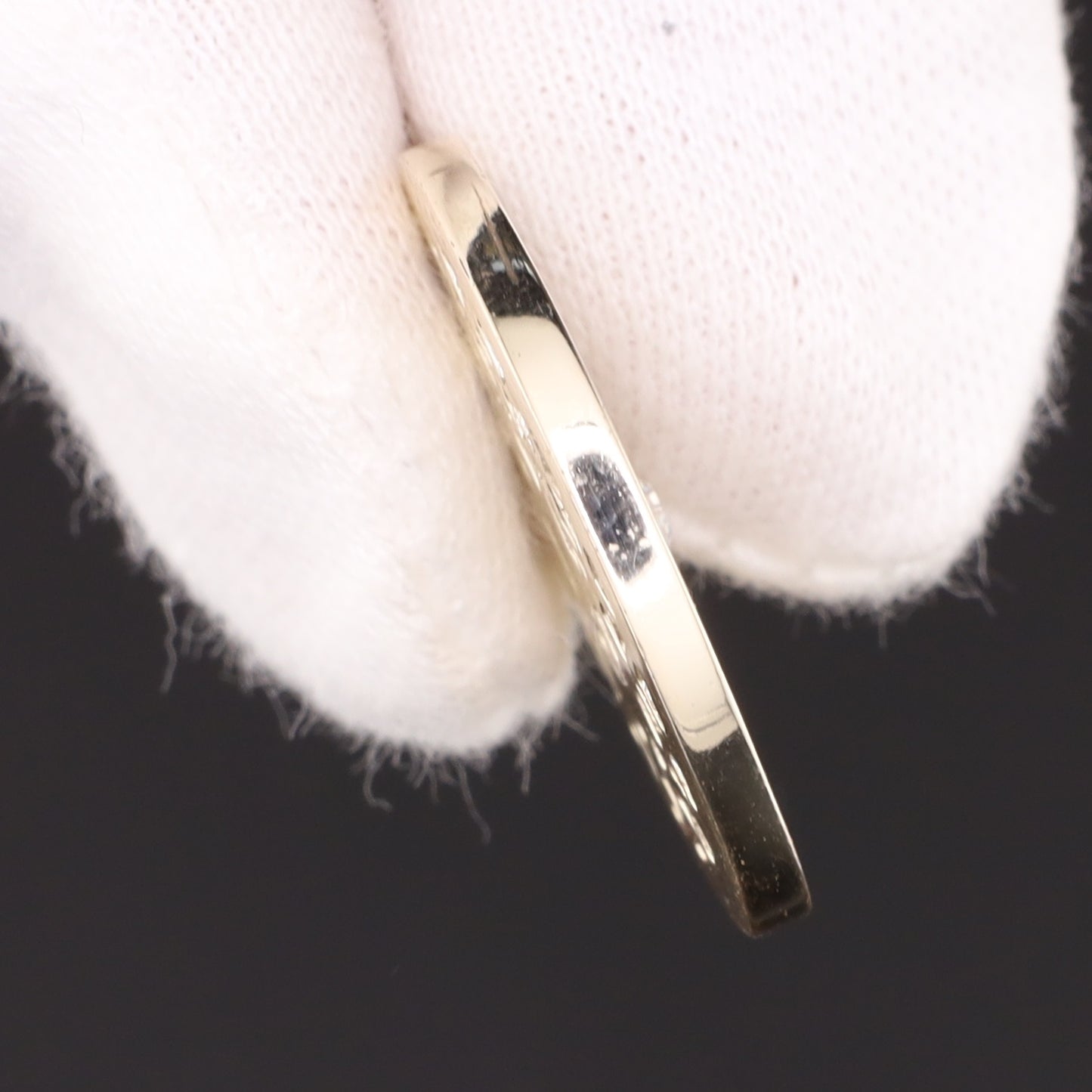 Münze mit Stein(en)