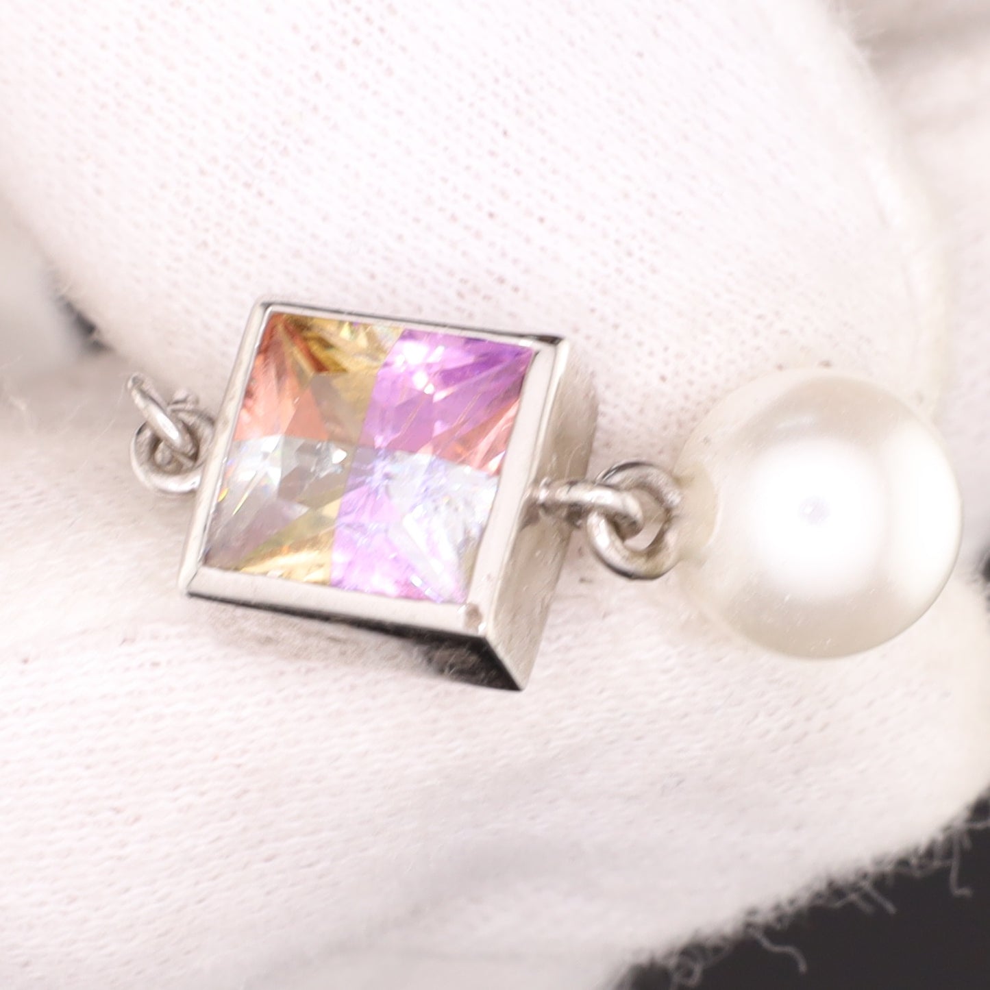 Ohrhaken Zirkonia bunt